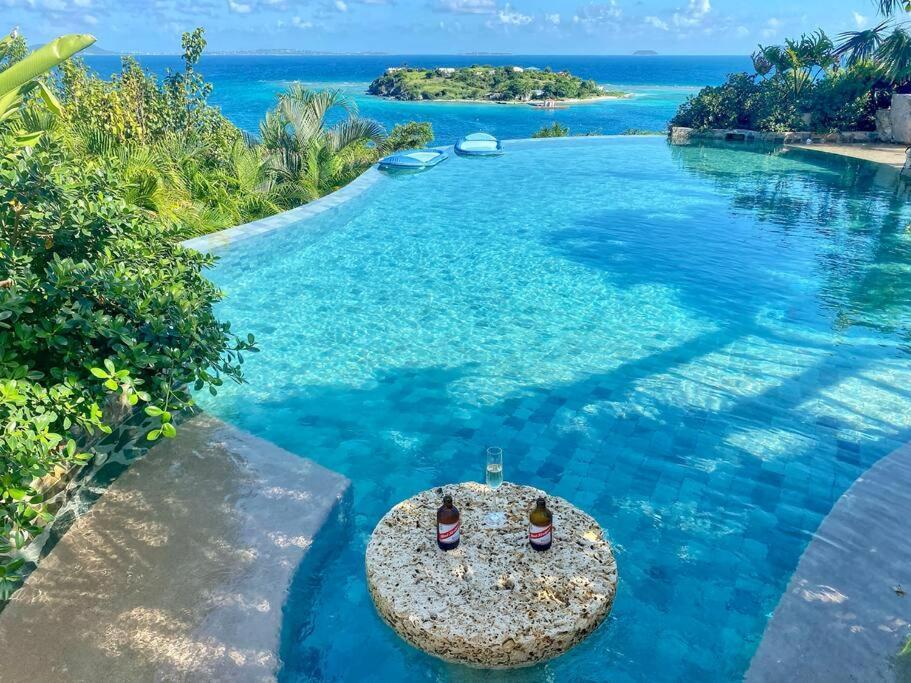 Luxury 7Br Waterfront Villa With Views Of Marina Cay And Scrub IslandEast End エクステリア 写真