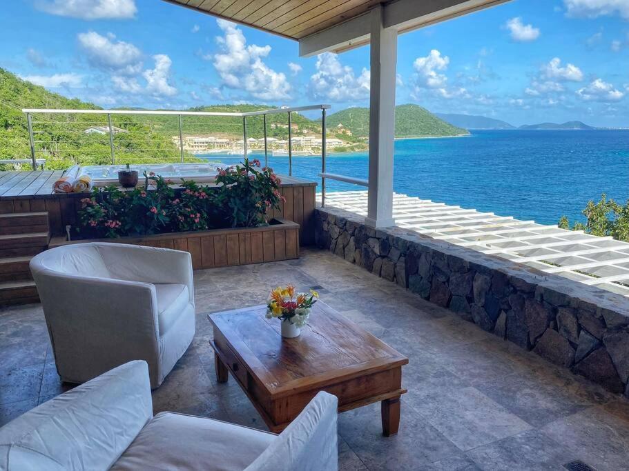 Luxury 7Br Waterfront Villa With Views Of Marina Cay And Scrub IslandEast End エクステリア 写真